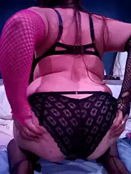 LovelyBunnie17 online show from 07.12.26