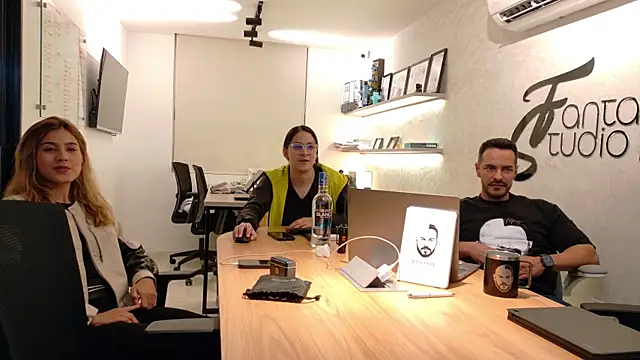 SecretKnigth online show from 06.25.26
