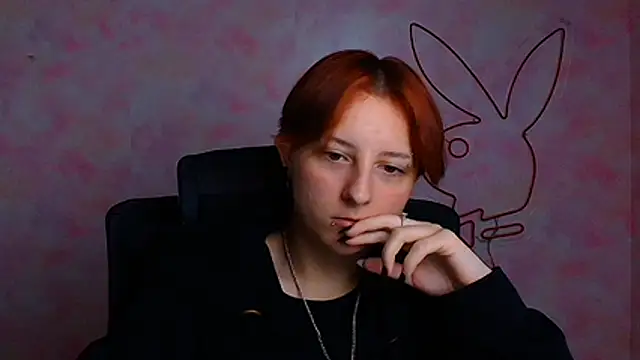 Snapshot of Dilara_Kiss_ chatting on 06.18.26 Dilara Kiss online show from 06.18.26