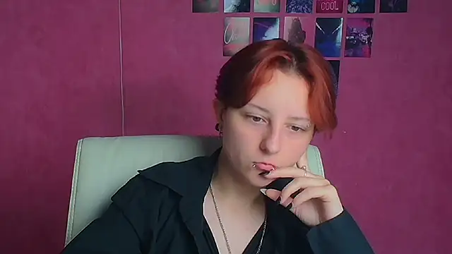 Snapshot of Dilara_Kiss_ chatting on 06.24.26 Dilara Kiss online show from 06.24.26