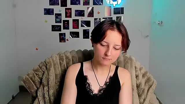 Snapshot of Dilara_Kiss_ chatting on 07.28.26 Dilara Kiss online show from 07.28.26