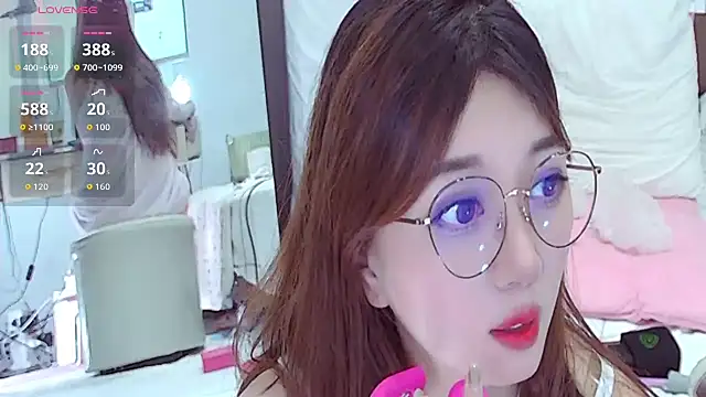 Snapshot of gouhun877586 chatting on 06.18.26 gouhun877586 online show from 06.18.26