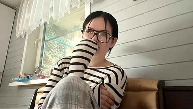 AnnelieseRamirel online show from 06.17.26