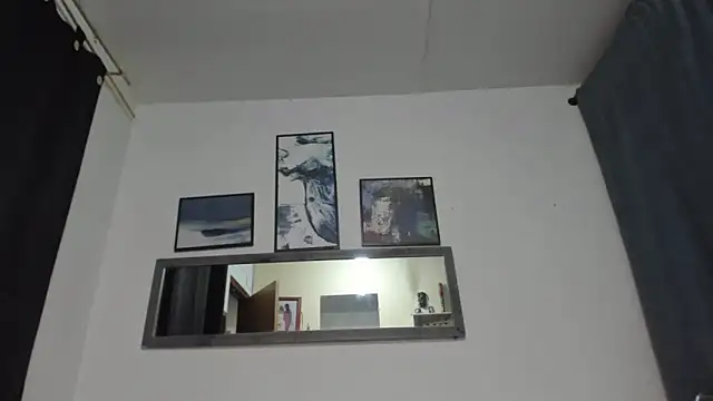 Snapshot of Crazy_addixtion chatting on 11.20.25 Crazy addixtion online show from 11.20.25