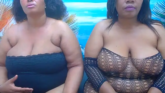 Snapshot of CURVYELEGANCExxx chatting on 08.05.26 CURVYELEGANCExxx online show from 08.05.26