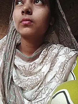Snapshot of Simran_143 chatting on 08.07.26 Simran 143 online show from 08.07.26