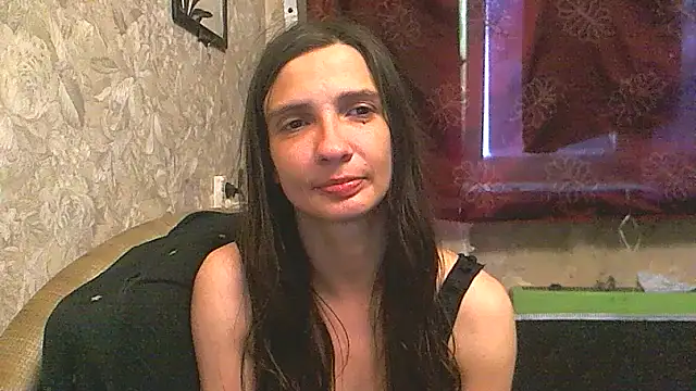 Snapshot of Alison_Wale chatting on 07.18.26 Alison Wale online show from 07.18.26