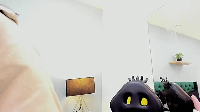 Snapshot of Saki_Akanne chatting on 07.27.26 Saki Akanne online show from 07.27.26