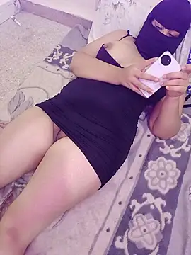 Snapshot of Mahira-22 chatting on 07.26.26 Mahira-22 online show from 07.26.26
