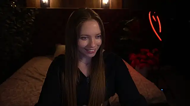 Snapshot of MagneticQueen chatting on 06.19.26 MagneticQueen online show from 06.19.26