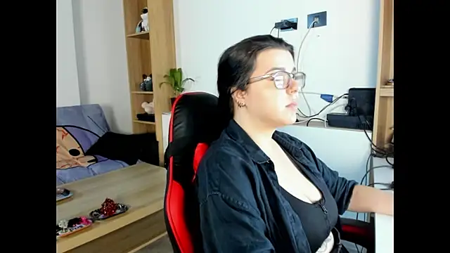 Meloh Molly online show from 07.04.26