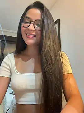 Ivyglow online show from 08.08.26