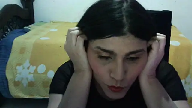 Snapshot of CarolinaMoretti chatting on 08.04.26 CarolinaMoretti online show from 08.04.26
