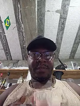 Snapshot of amantecarioca23cm chatting on 07.16.26 amantecarioca23cm online show from 07.16.26