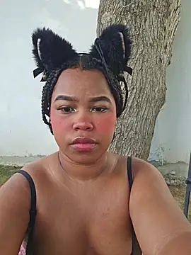 Alexandra Jaramillo online show from 07.07.26
