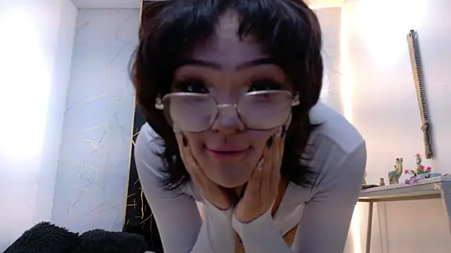 Snapshot of Nix_Siren chatting on 07.31.26 Nix Siren online show from 07.31.26