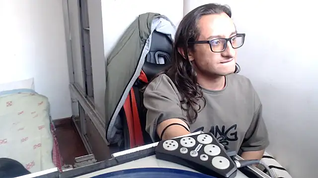 Latintemptation26 online show from 06.19.26