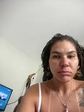 Snapshot of casalfogoegasolina chatting on 06.27.26 casalfogoegasolina online show from 06.27.26