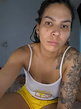 Snapshot of casalfogoegasolina chatting on 07.13.26 casalfogoegasolina online show from 07.13.26