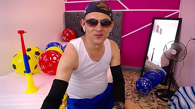 Cesirry  online show from 07.07.26