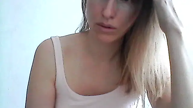 Snapshot of Nimetta chatting on 07.12.26 Nimetta online show from 07.12.26