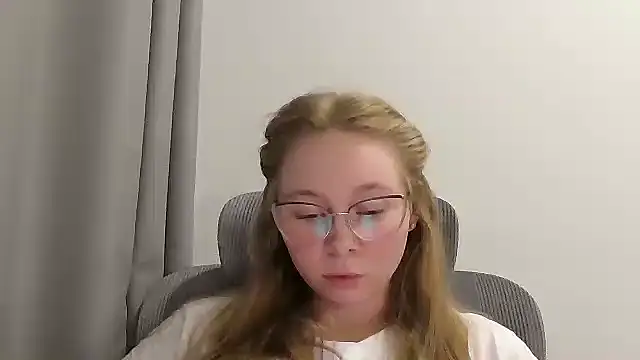Vinelly online show from 06.23.26