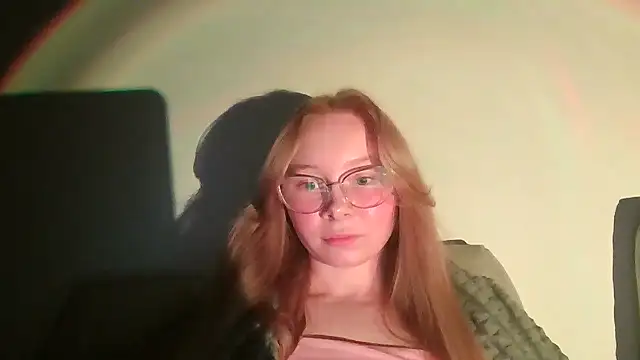 Vinelly online show from 06.24.26