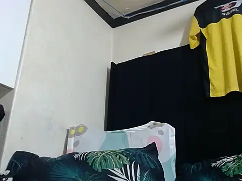 creamyslender23 online show from 07.15.26