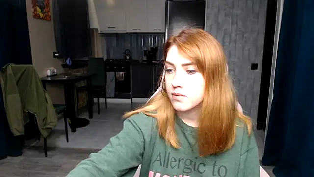 Reginasmilee online show from 11.02.25