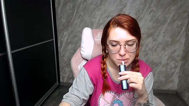 Reginasmilee online show from 02.01.26