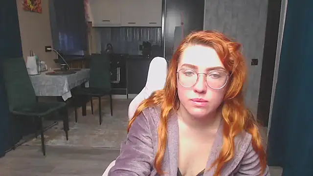 Reginasmilee online show from 04.20.26