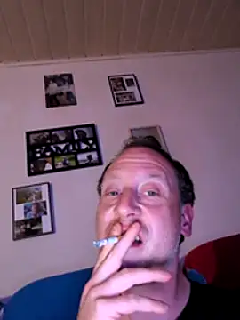 Snapshot of Geilerlutscher35 chatting on 07.26.26 Geilerlutscher35 online show from 07.26.26