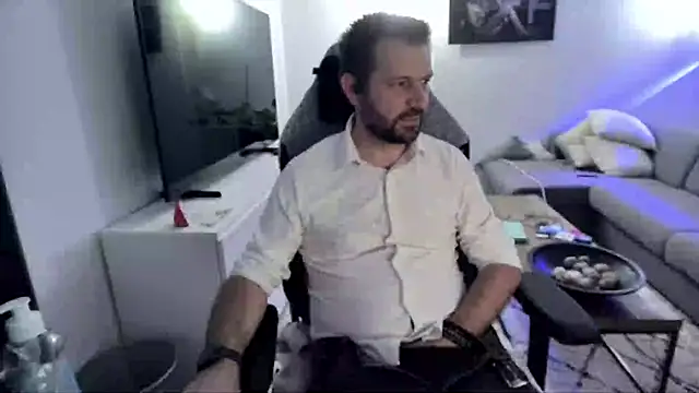 Snapshot of pc92160 chatting on 08.04.26 pc92160 online show from 08.04.26