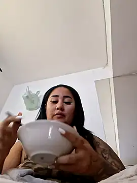 Valentina Tilly online show from 07.28.26