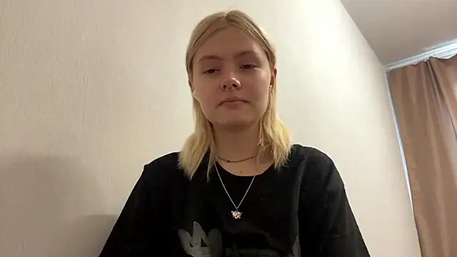 Snapshot of Jeneienal_1 chatting on 07.25.26 Jeneienal 1 online show from 07.25.26