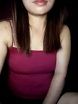Snapshot of _LinLinn_ chatting on 06.29.26 LinLinn online show from 06.29.26
