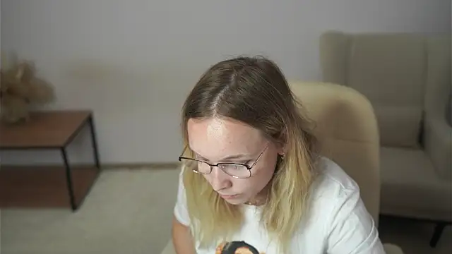 OraliaRokusek online show from 07.06.26