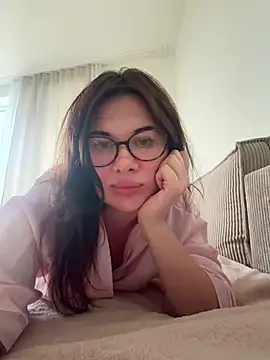 Sophie Virginia online show from 07.15.26