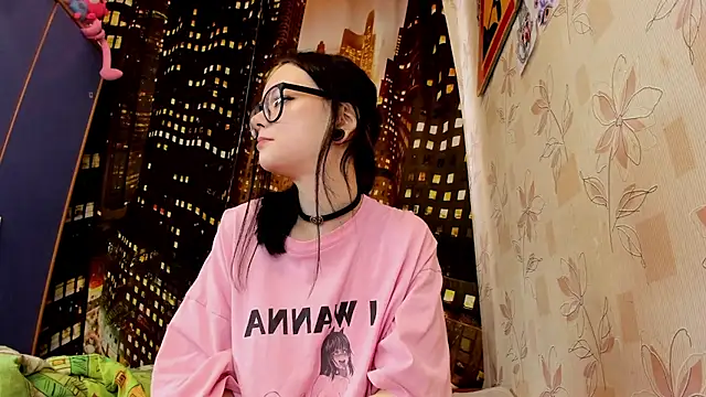 Snapshot of HoneyMolly_ chatting on 07.13.26 HoneyMolly online show from 07.13.26