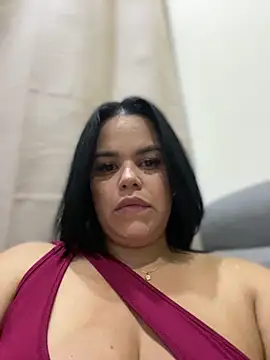 Snapshot of AliceStarshine chatting on 09.20.25 AliceStarshine online show from 09.20.25