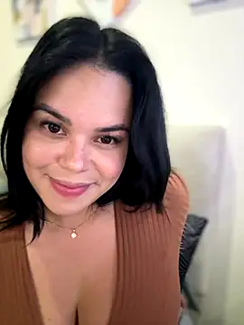 Snapshot of AliceStarshine chatting on 11.03.25 AliceStarshine online show from 11.03.25