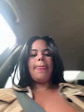 Snapshot of AliceStarshine chatting on 11.15.25 AliceStarshine online show from 11.15.25