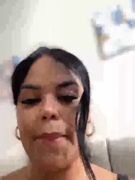 Snapshot of AliceStarshine chatting on 11.30.25 AliceStarshine online show from 11.30.25