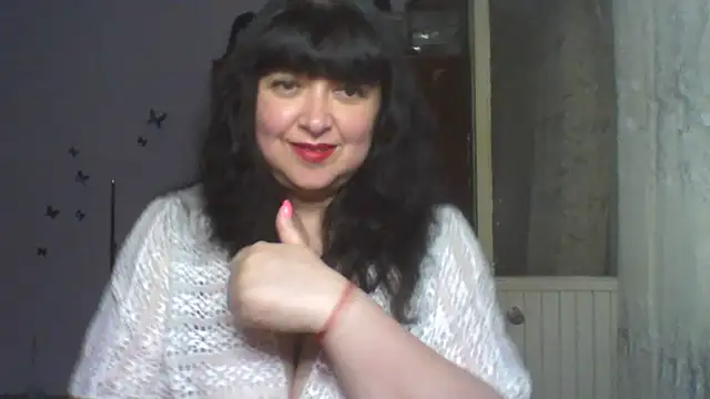 Snapshot of BeautyMilana13 chatting on 07.23.26 BeautyMilana13 online show from 07.23.26