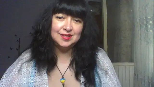 Snapshot of BeautyMilana13 chatting on 07.28.26 BeautyMilana13 online show from 07.28.26