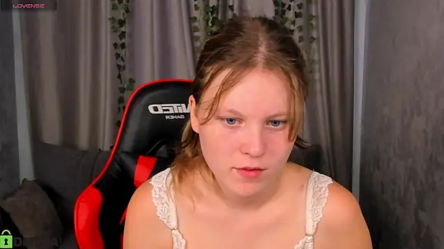 Peggy Hun1t online show from 07.07.26