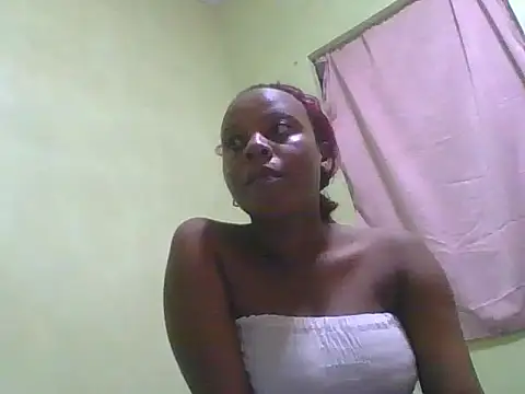 Snapshot of savagecandie chatting on 07.07.26 savagecandie online show from 07.07.26