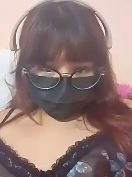 Snapshot of LexaLuxe chatting on 07.24.26 LexaLuxe online show from 07.24.26