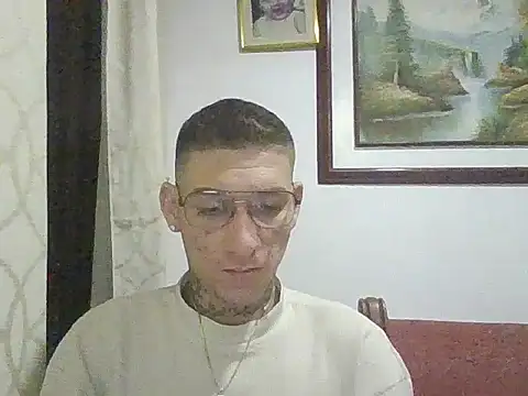Snapshot of liam_carter2 chatting on 07.16.26 liam carter2 online show from 07.16.26