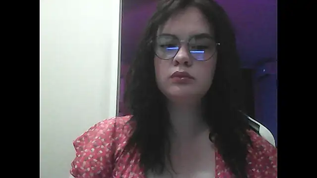 Snapshot of AdelinaVirelle chatting on 07.13.26 AdelinaVirelle online show from 07.13.26